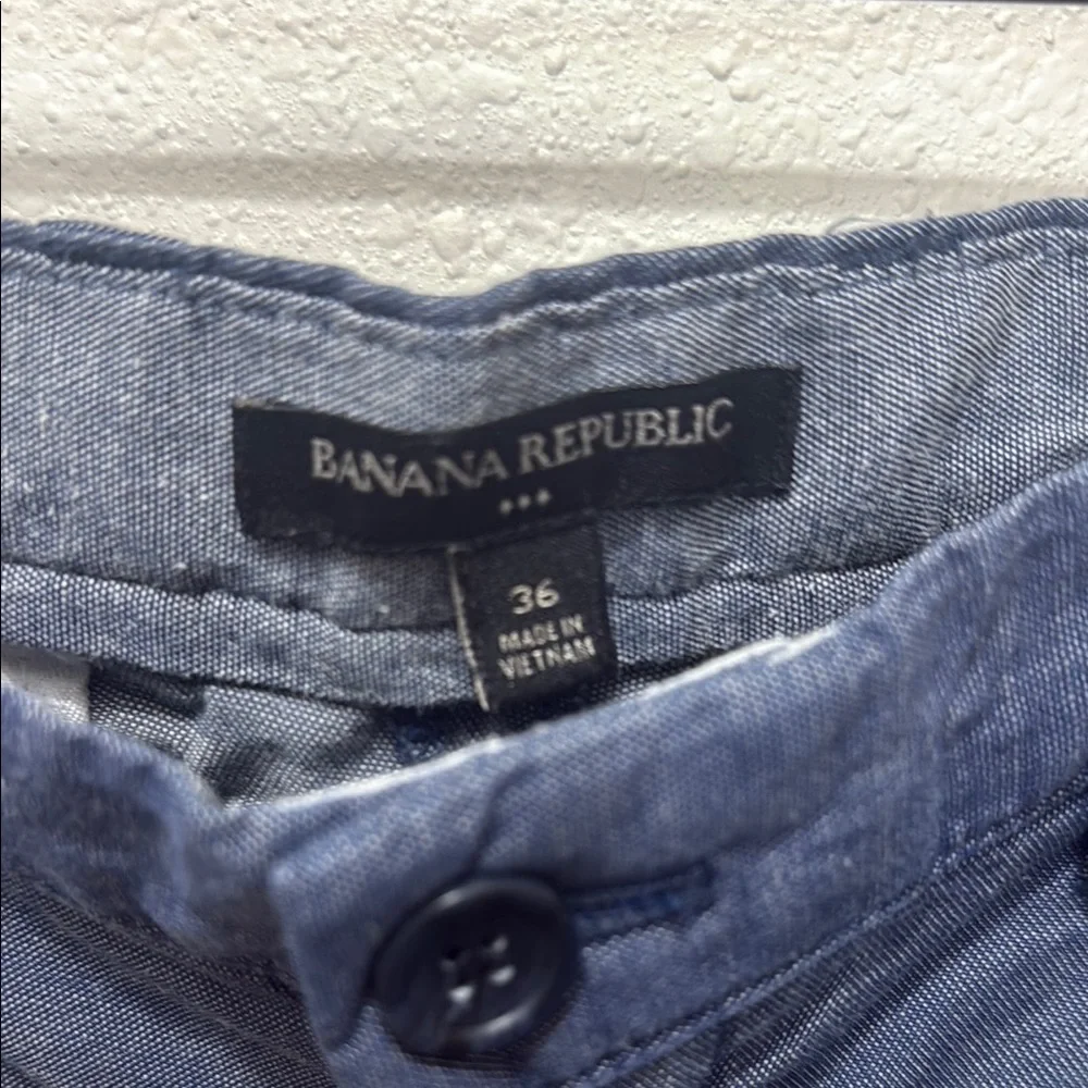 Banana Republic Men's Navy Blue Shorts, Size 36